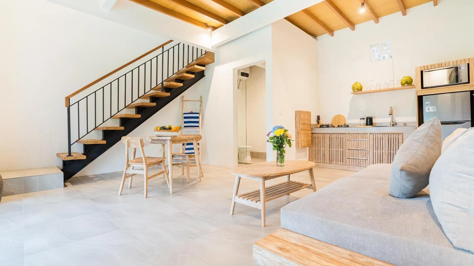 Loft Baan Sea Nok Apartment Uluwatu  Indonesia