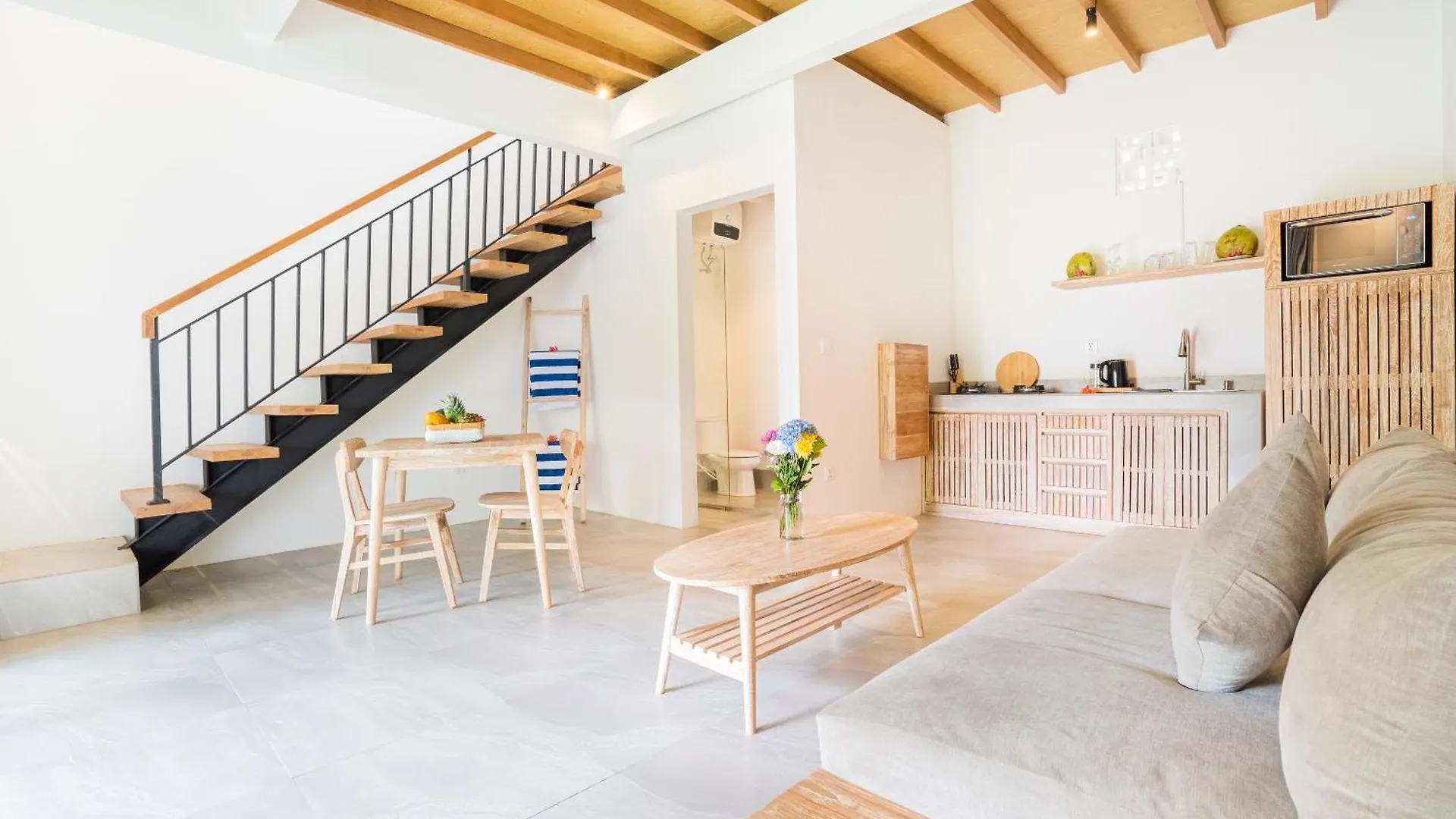 울루와뚜 Loft Baan Sea Nok 아파트