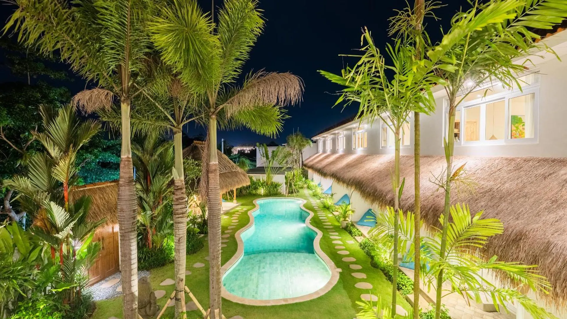 울루와뚜 Loft Baan Sea Nok 아파트
