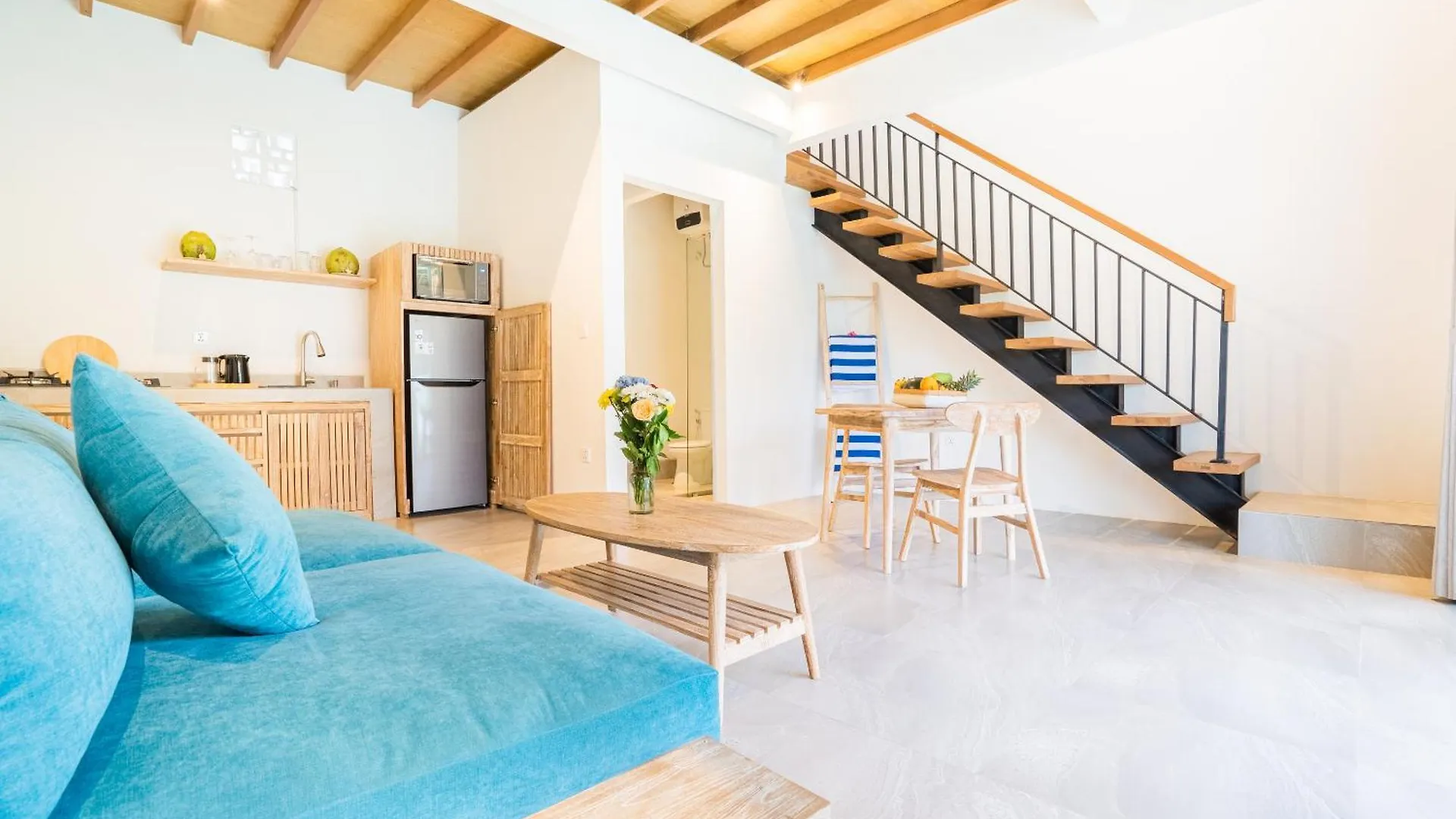 울루와뚜 Loft Baan Sea Nok 아파트