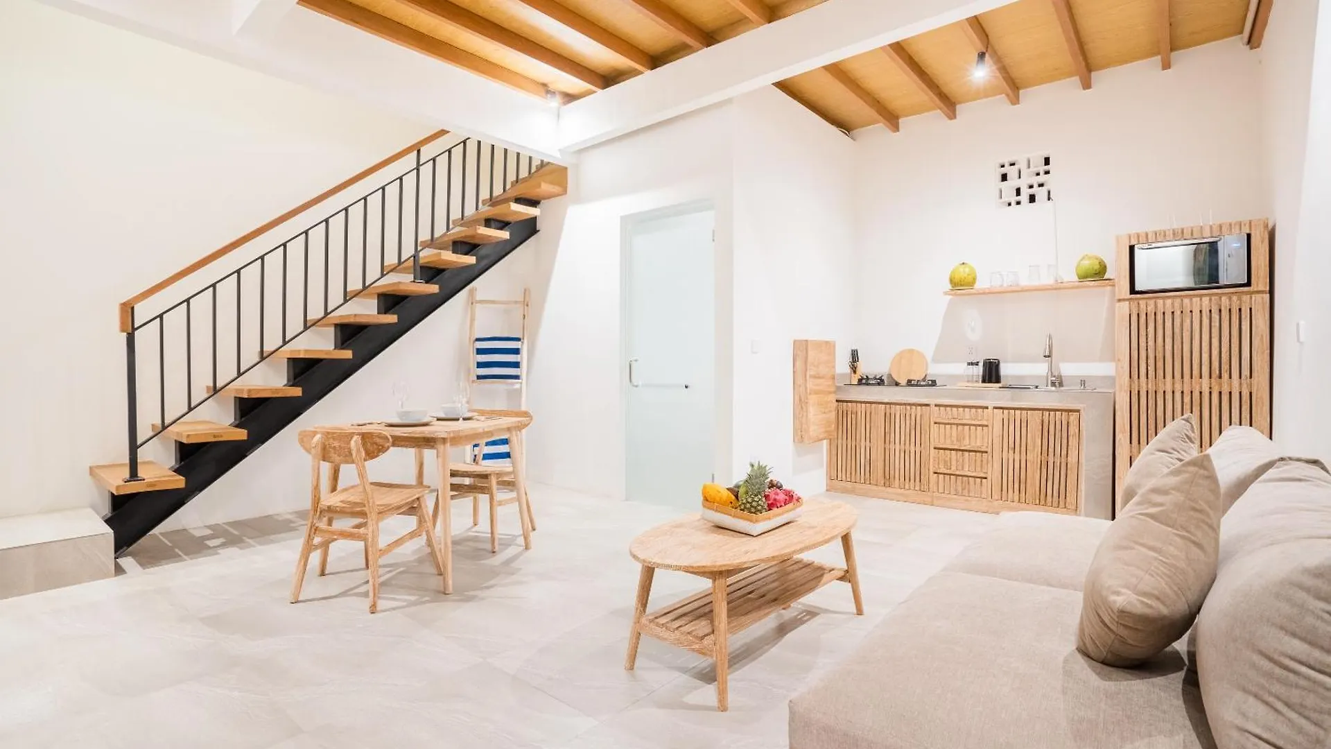 울루와뚜 Loft Baan Sea Nok 아파트