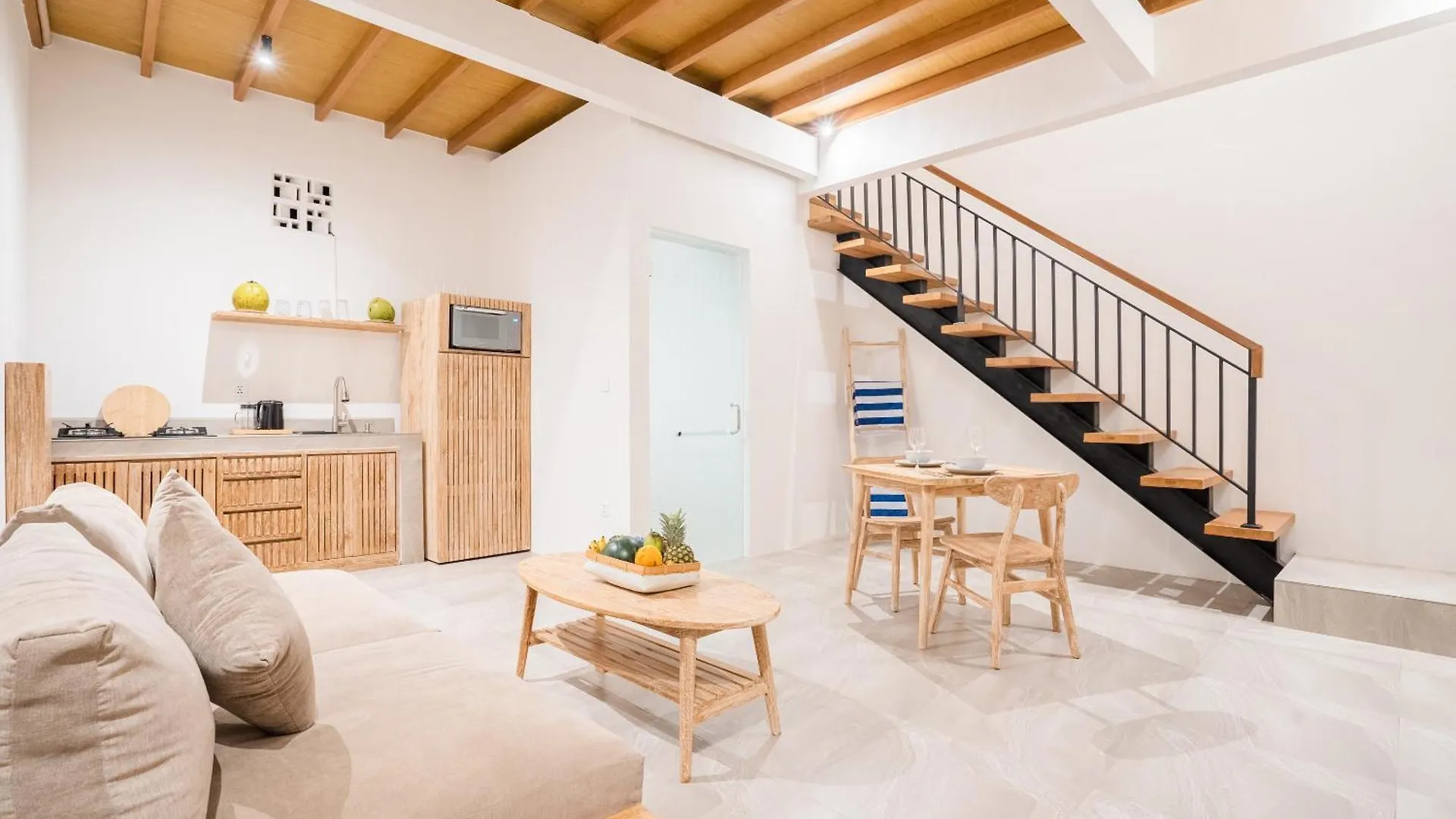 울루와뚜 Loft Baan Sea Nok 아파트
