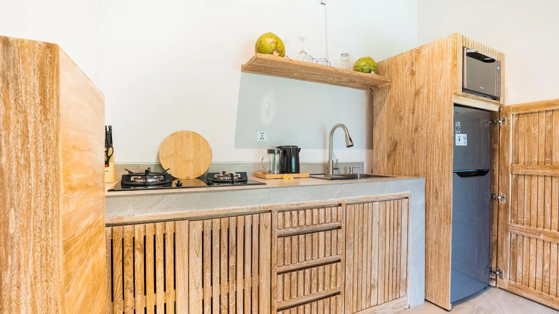 울루와뚜 Loft Baan Sea Nok 아파트