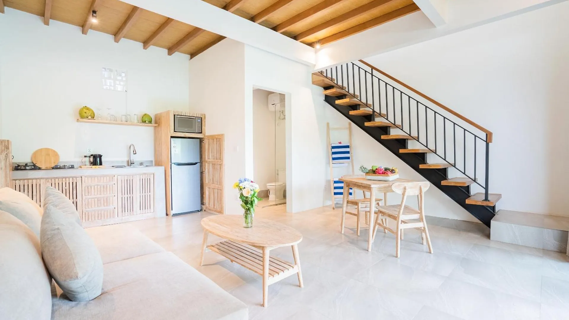 울루와뚜 Loft Baan Sea Nok 아파트
